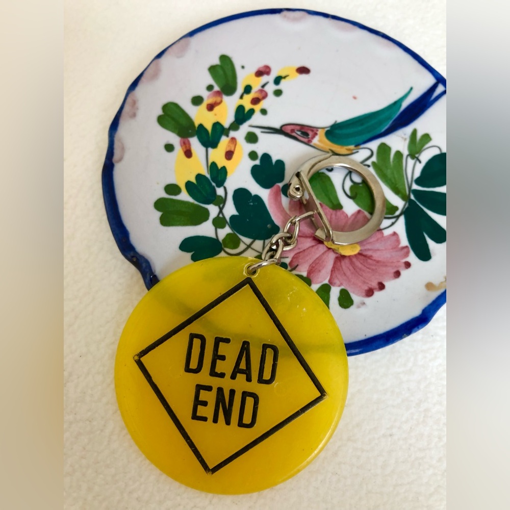 Vintage 80’s Dead End Street Sign Key Chain